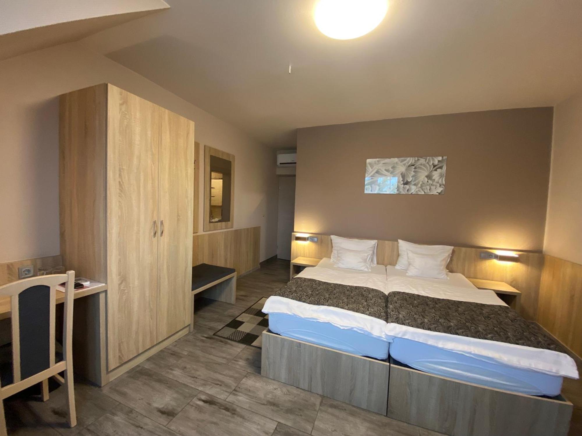Katalin Motel&Étterem Berettyóújfalu Kültér fotó