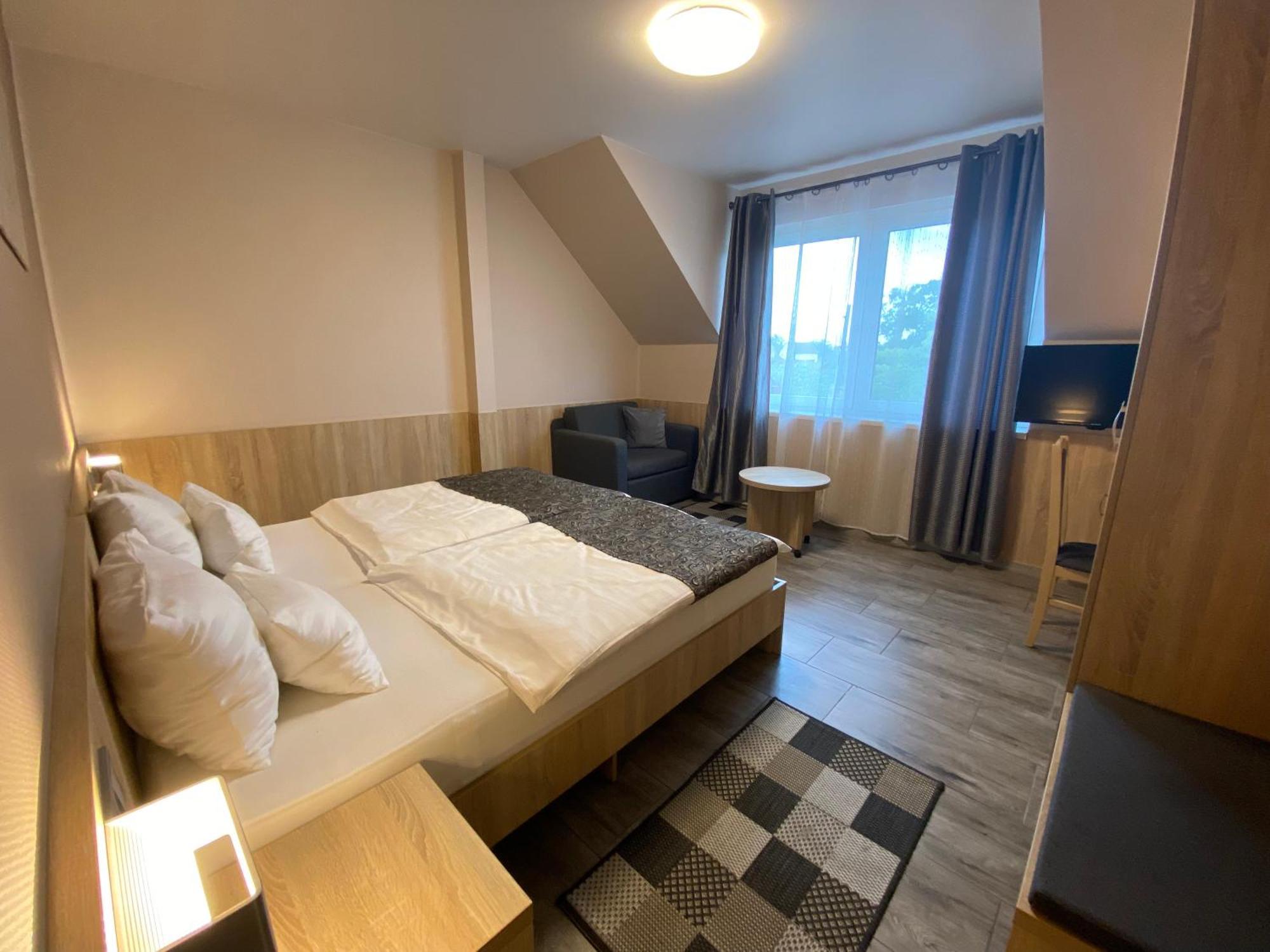 Katalin Motel&Étterem Berettyóújfalu Kültér fotó